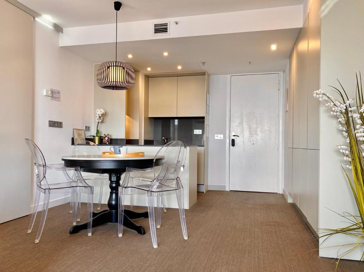 Appartamento Charming Eurobuilding Skyline Madrid Esterno foto
