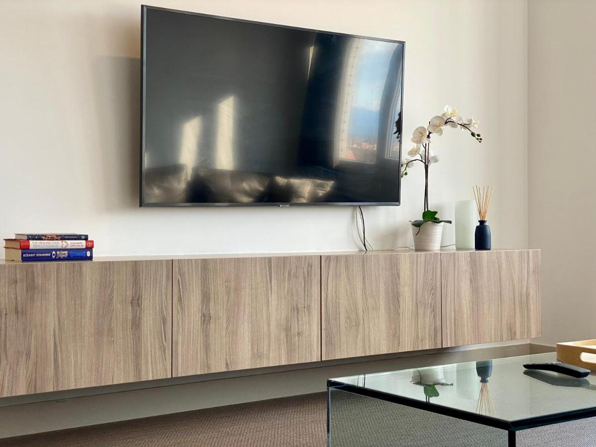 Appartamento Charming Eurobuilding Skyline Madrid Esterno foto