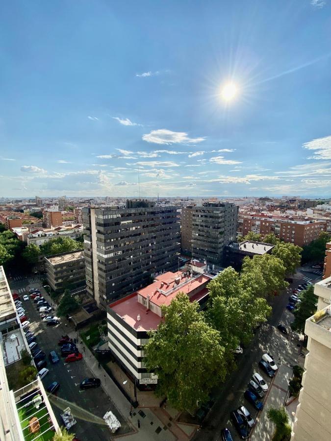 Appartamento Charming Eurobuilding Skyline Madrid Esterno foto